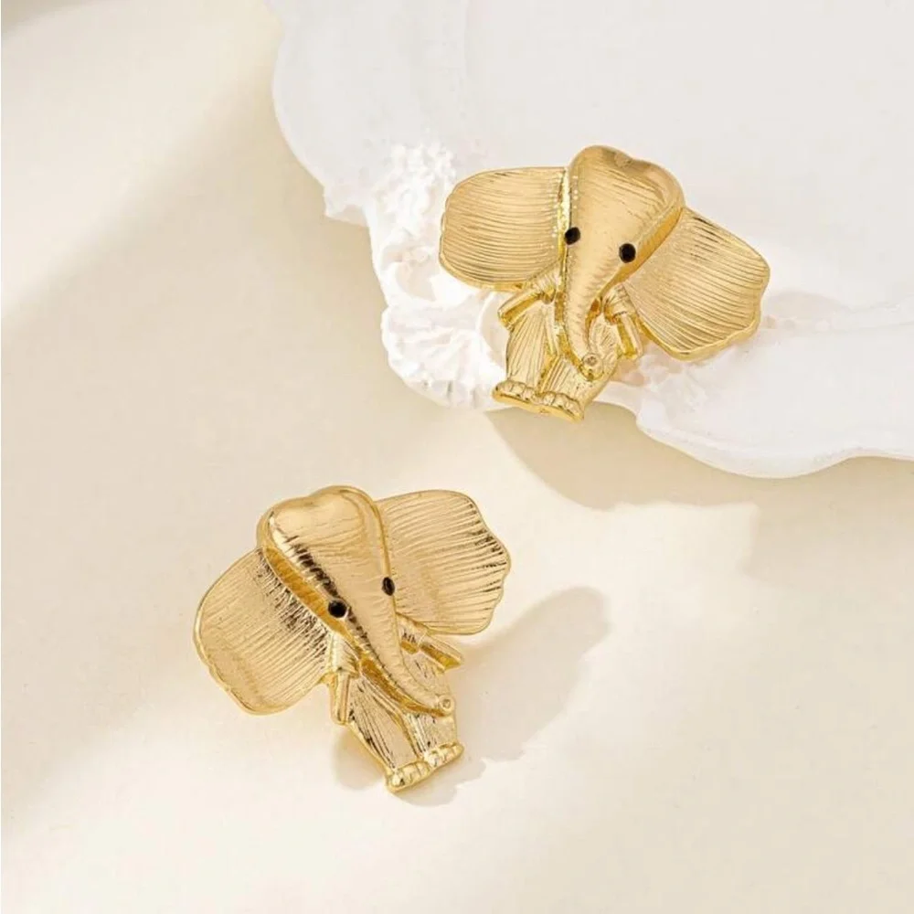 Anthropologie charming elephant
